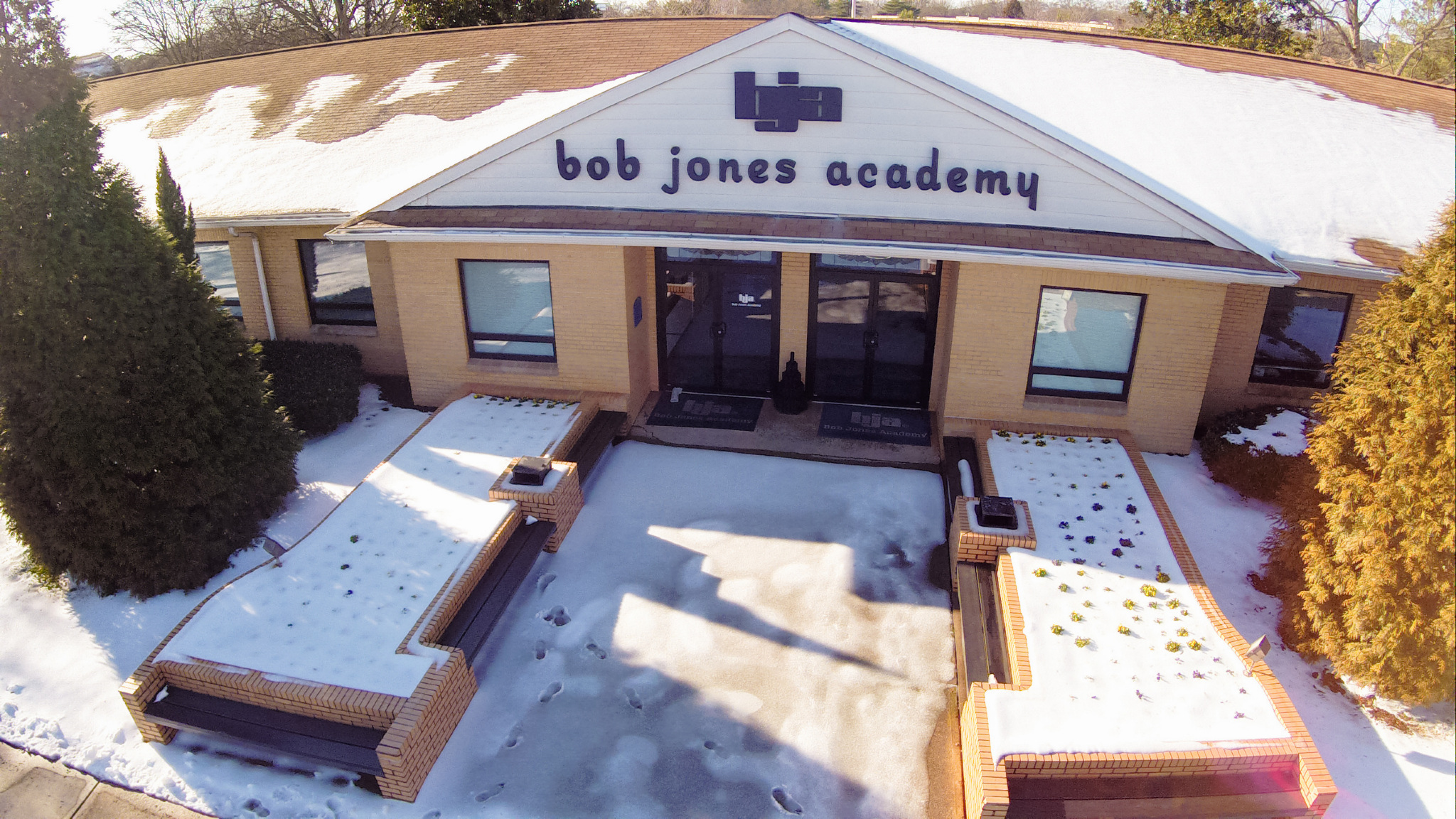 school-closed-monday-december-10-bob-jones-academy